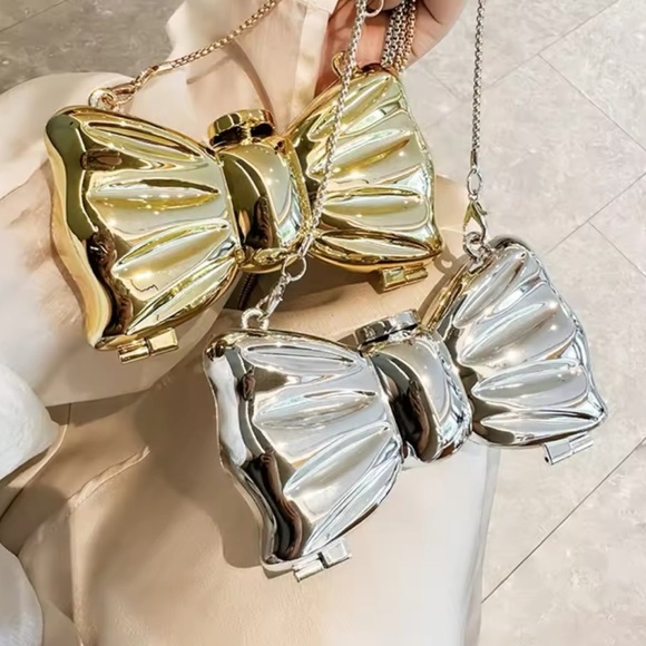 Bow Gold Luxury Clutch - Picture 5 of 12
